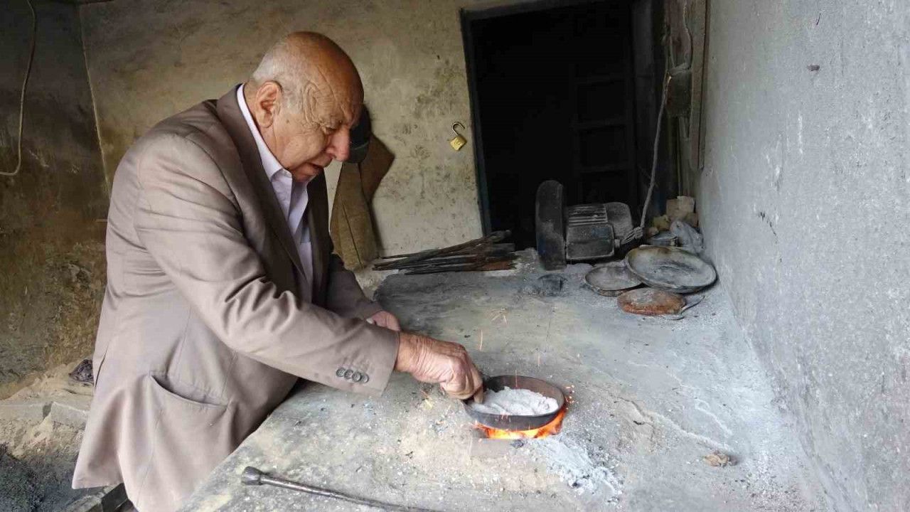 Mardin'de Zanaata Adanan 80 Yıllık Ömür