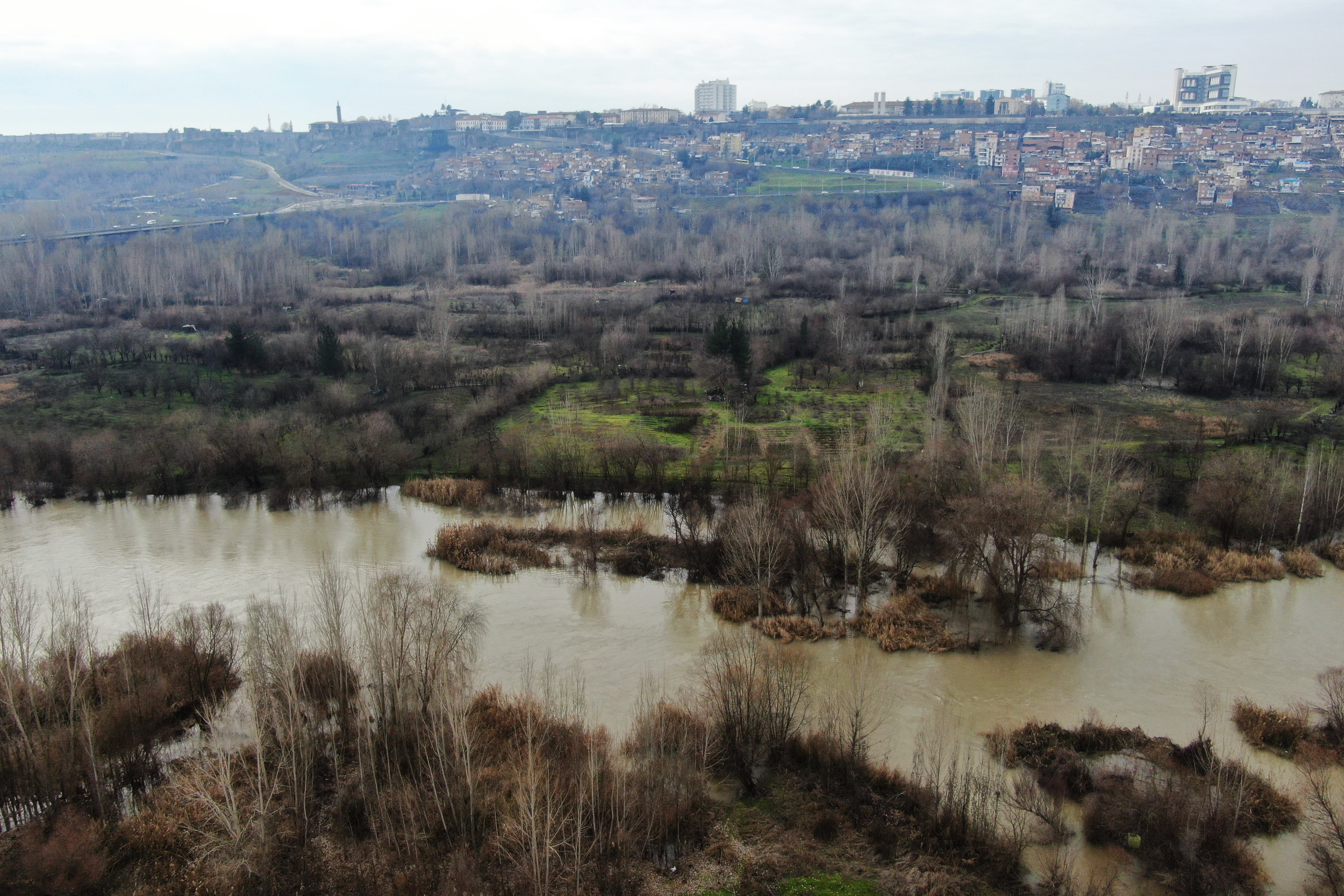 Dicle Nehri’nde Hayat Tehdit Altında