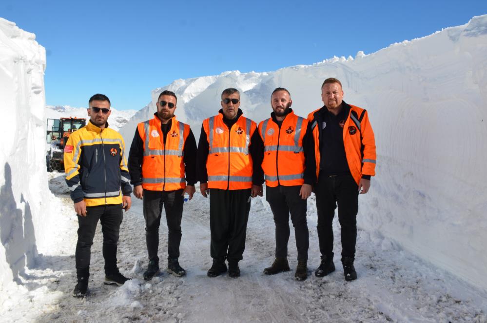 Şırnak'ta Kar Kalınlığı 2 Metreyi Geçti