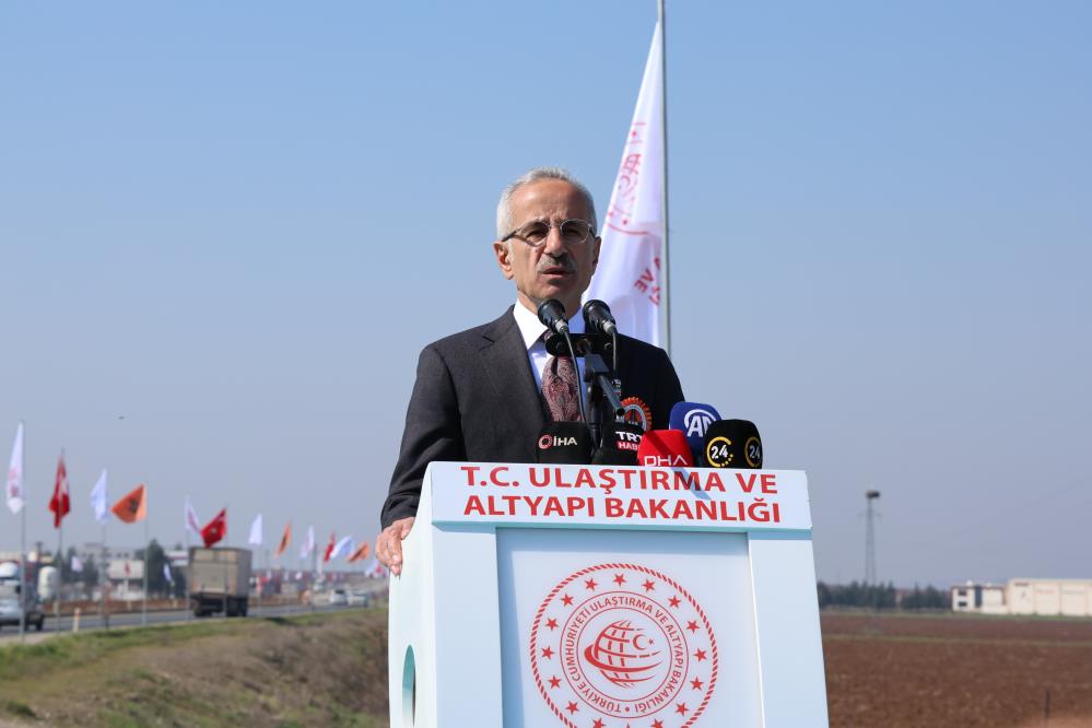 Bakan Uraloğlu, Diyarbakır-Bismil-Batman Kara Yolunun Açılışını Gerçekleştirdi