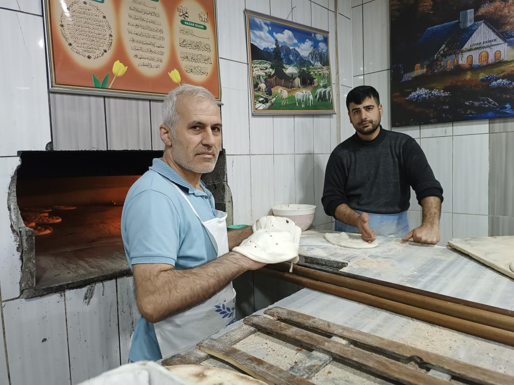 Siirt’te Fırınlarda Ramazan Pidesi Mesaisi