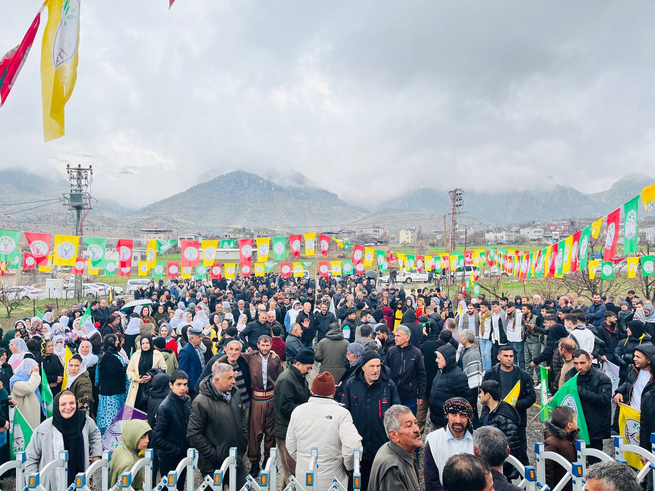 Siirt’in Eruh İlçesinde Newroz Kutlandı