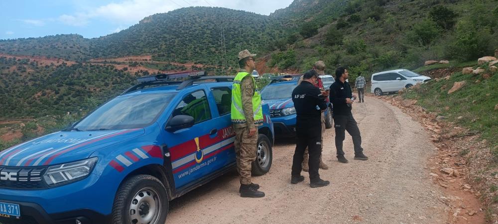 Siirt'te Soryaz Bitkisi Toplarken Uçuruma Düşen Kişi Hayatını Kaybetti