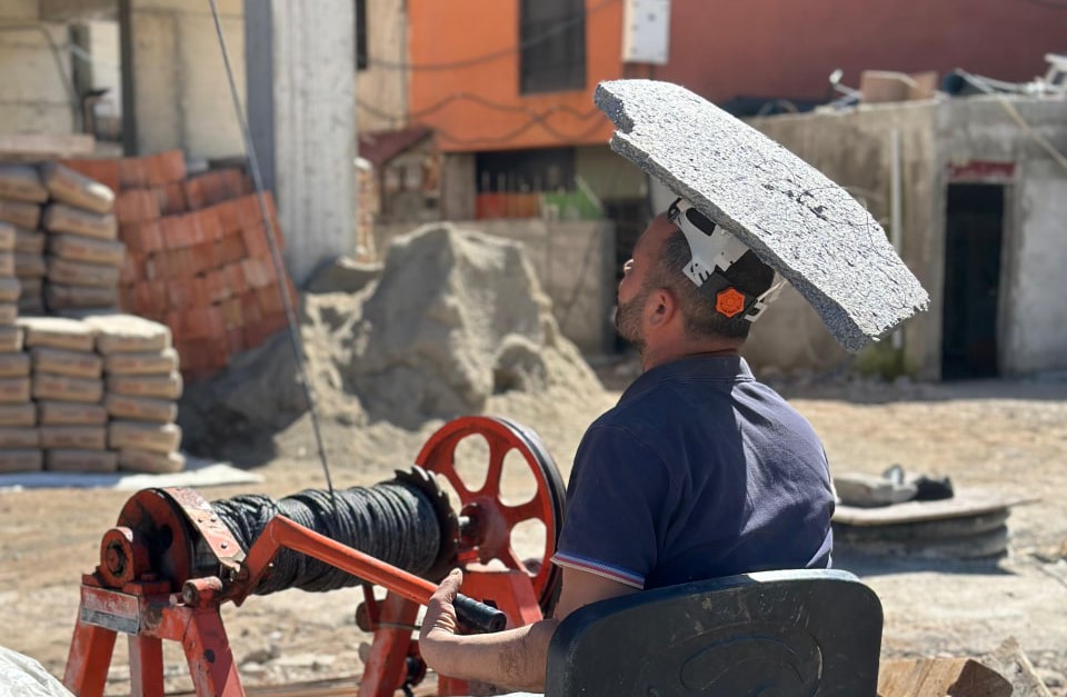 Güneşten Korunmak İçin İlginç Yöntem