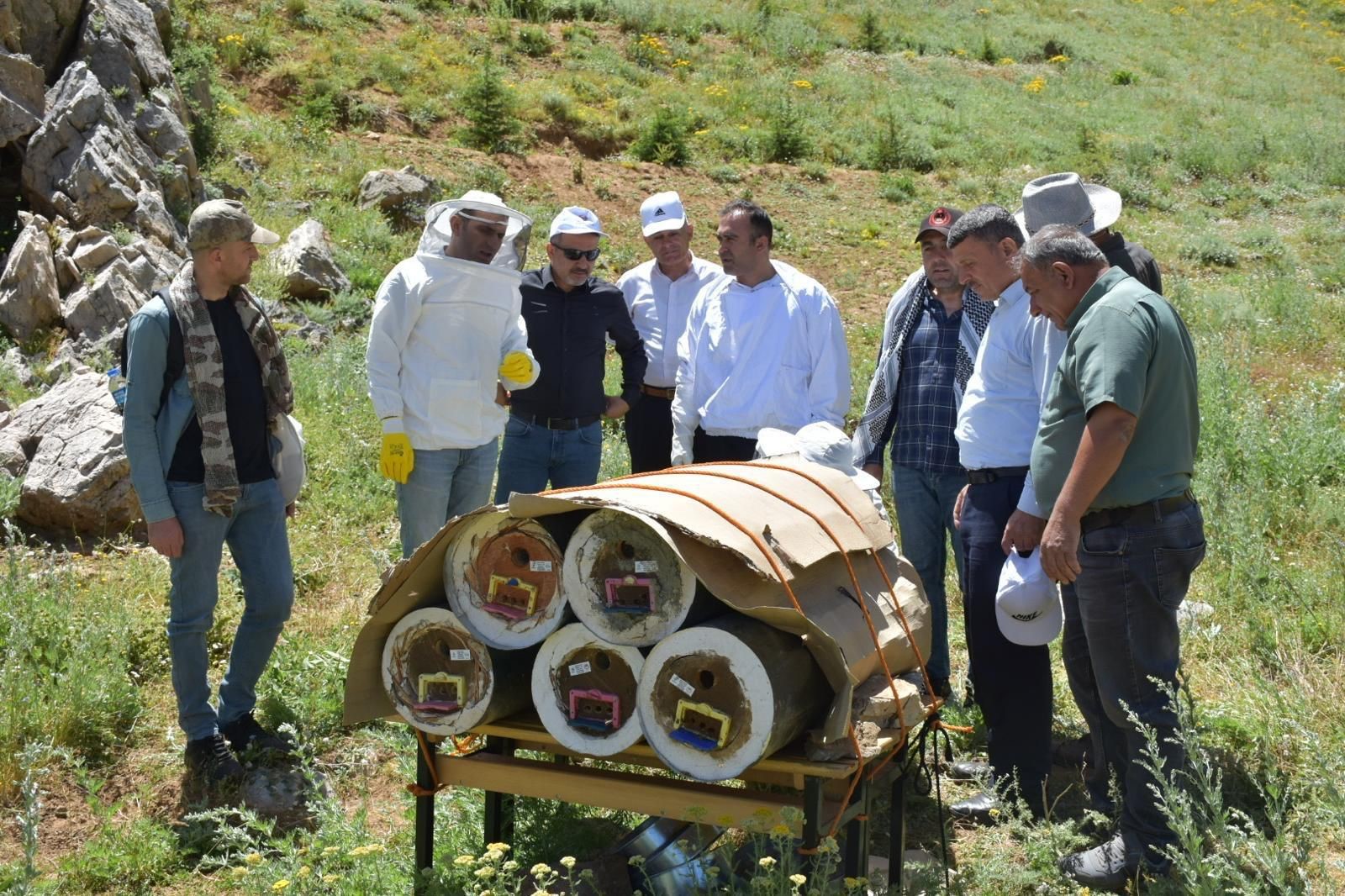 Dünyanın En Kaliteli Balını Elde Edebilmek İçin Yoğun Çaba Sarf Ediyorlar