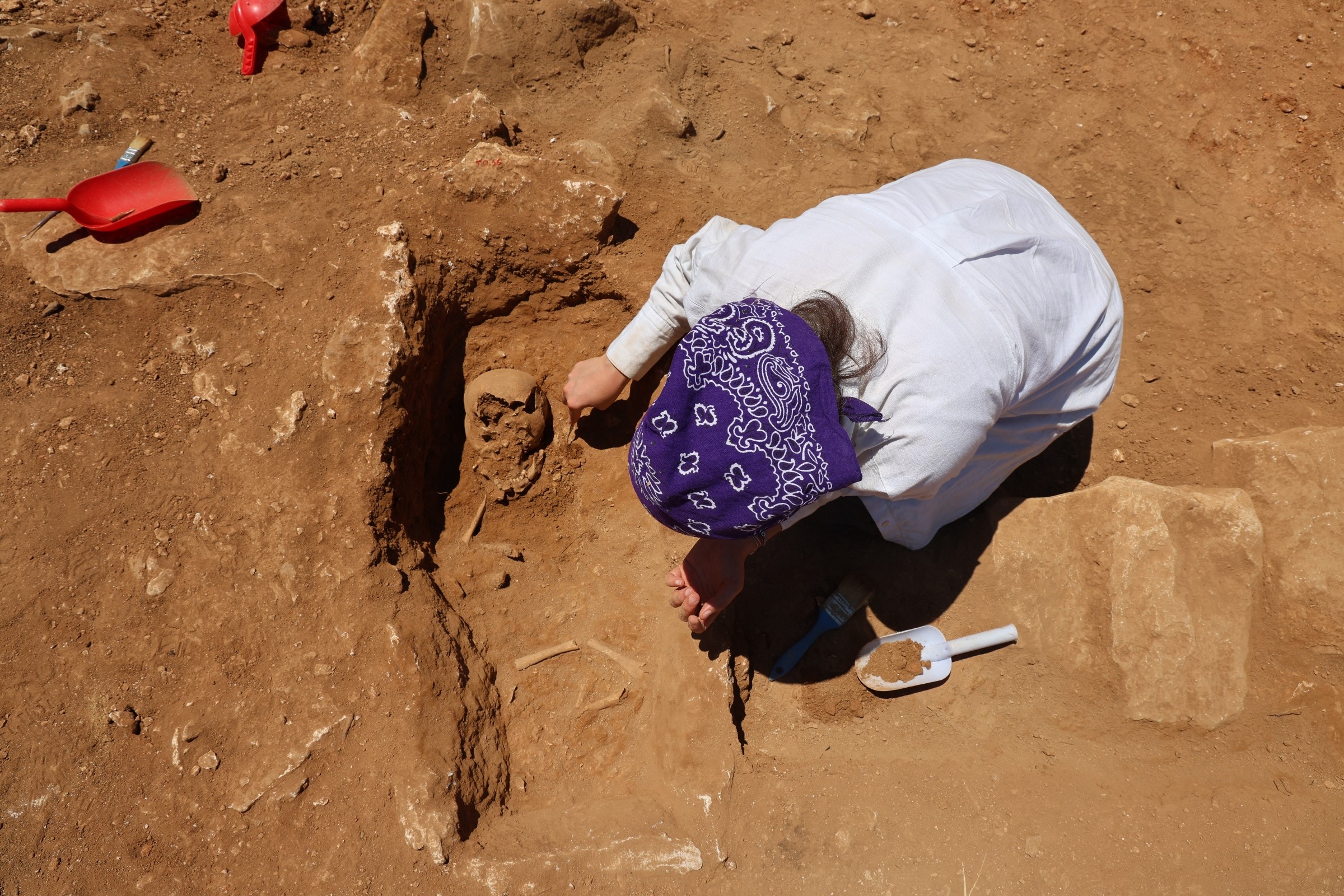 Diyarbakır'da Roma Dönemine Ait 60 Çocuk Mezarı Bulundu