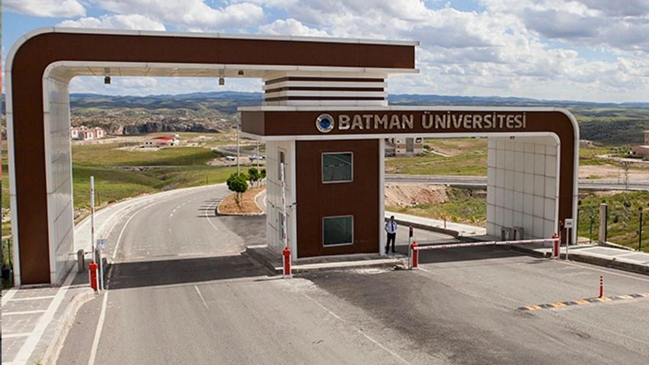 Batman Üniversitesi’nin Talebine Gazetecilerden Tepki