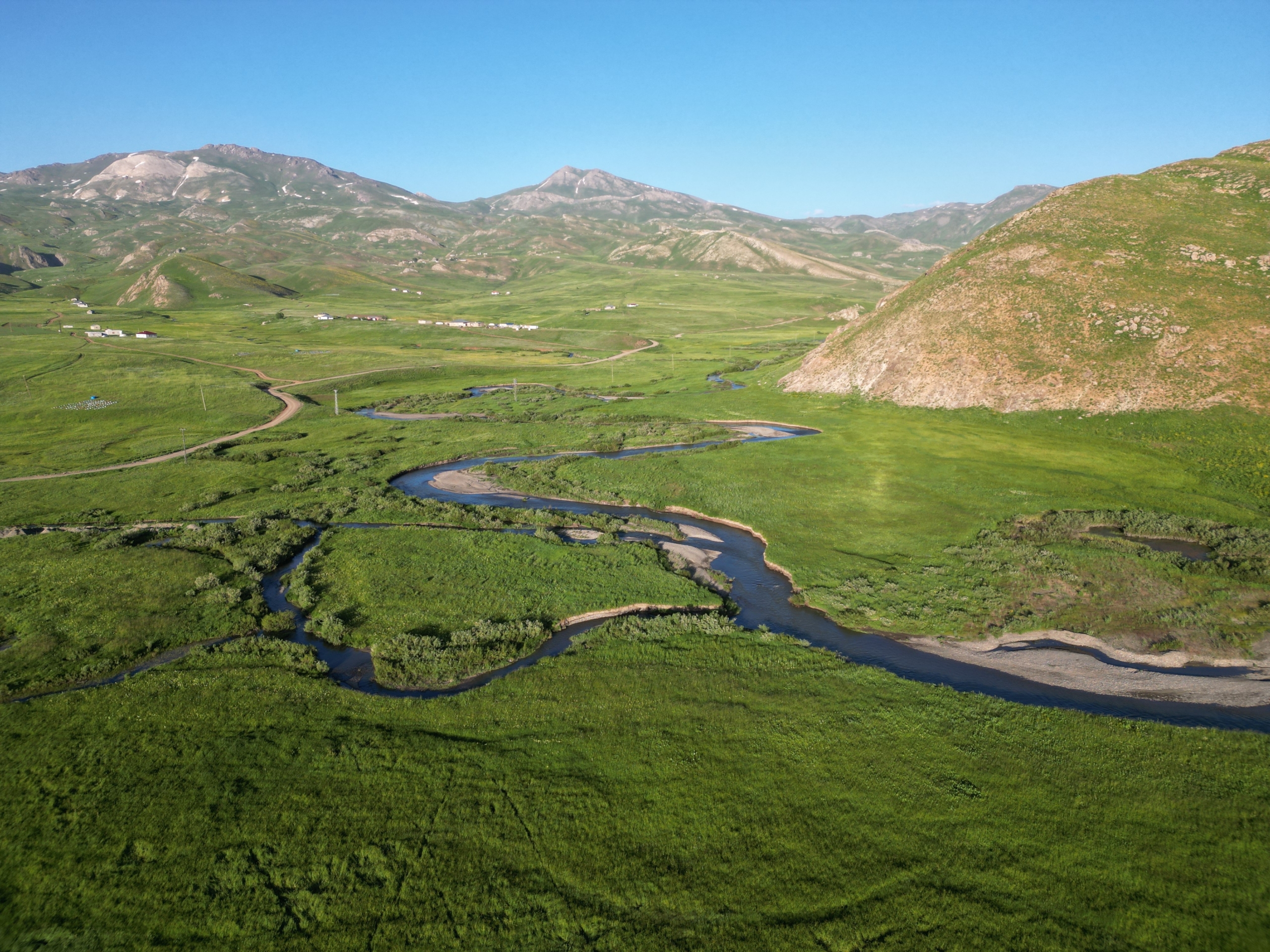 Şırnak Renkli Doğasıyla Büyülüyor