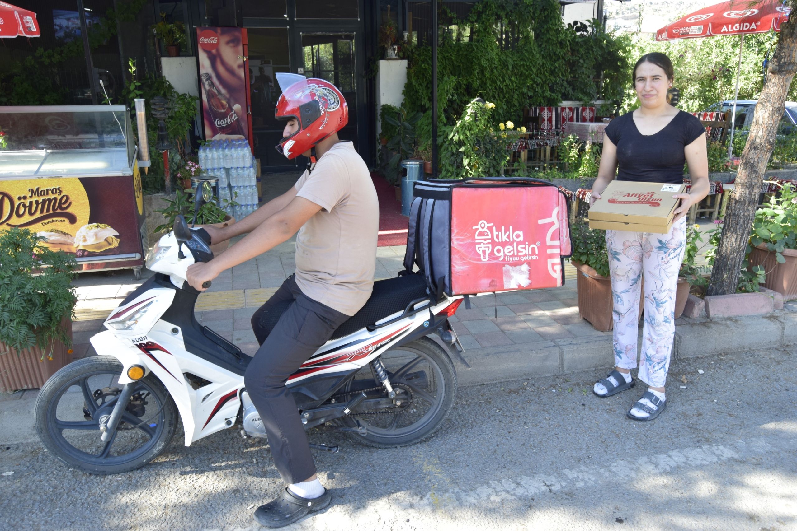 Milli Bilek Güreşçisinden Yöresel Malzemelerle “Pirano” Pizza