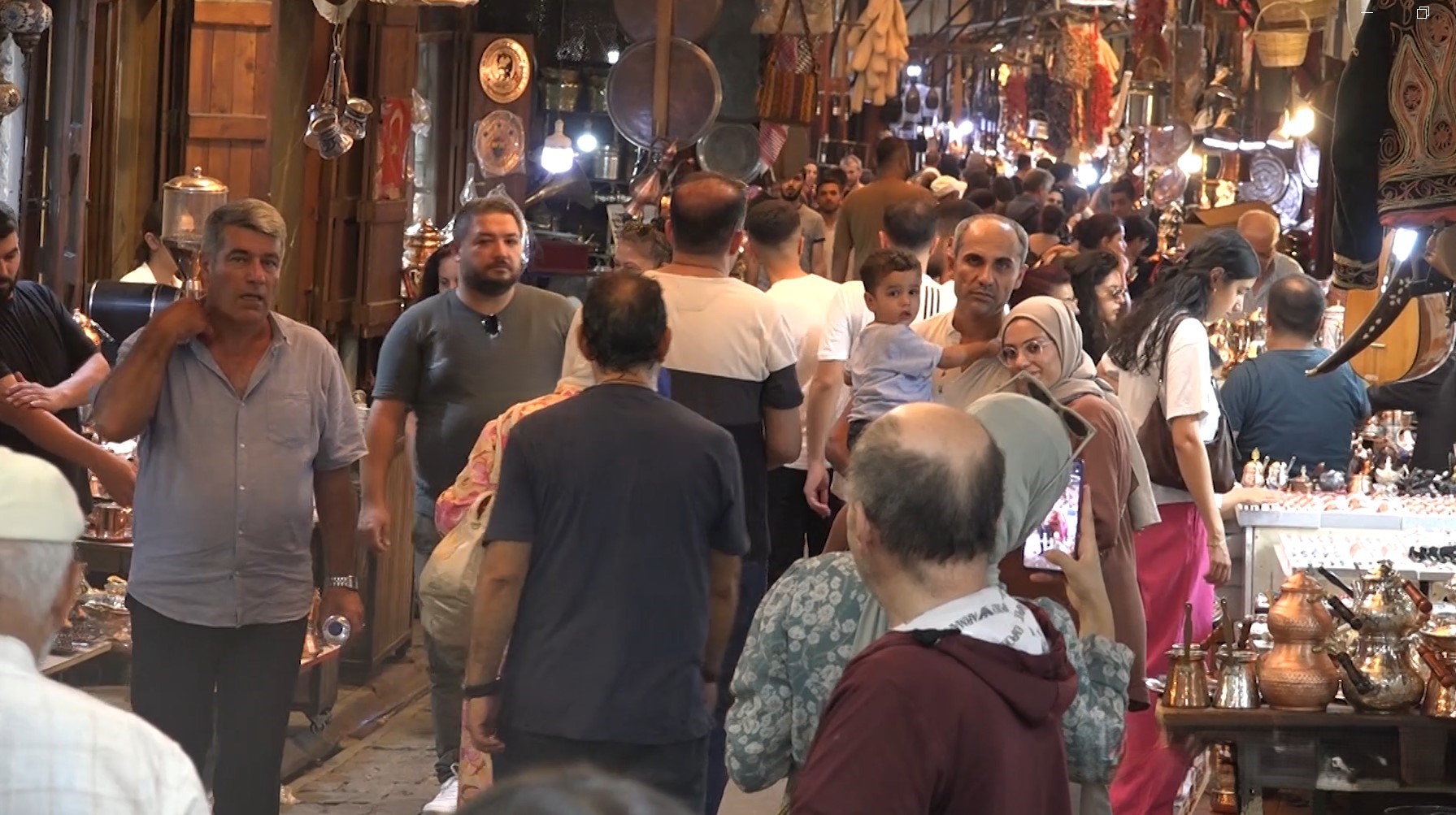 Gaziantep'e Gelen Gurbetçiler Esnafın Yüzünü Güldürdü