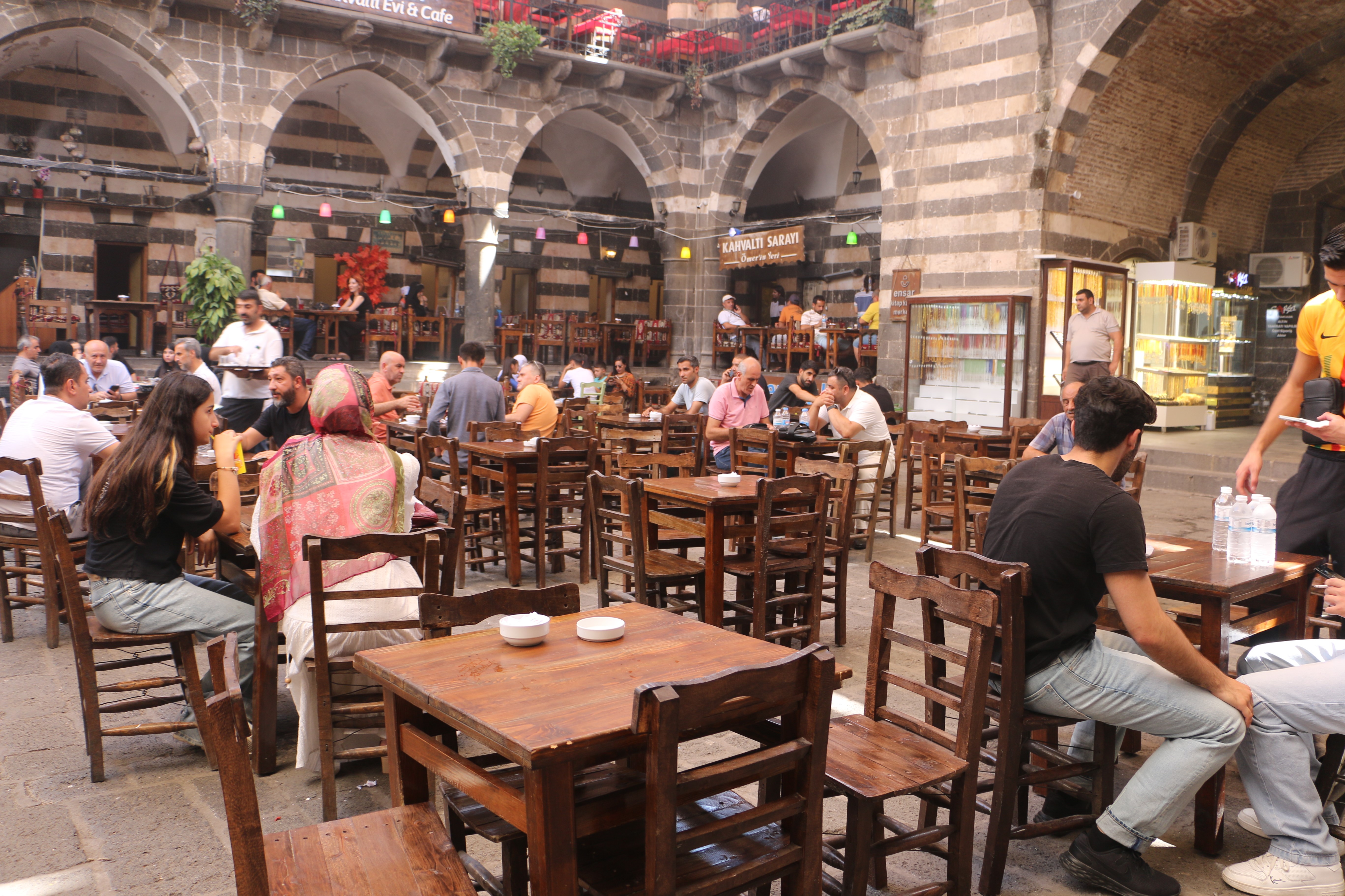 Diyarbakır'da Tarihi Mekanlarda “Eyyam-I Bahur” Sakinliği