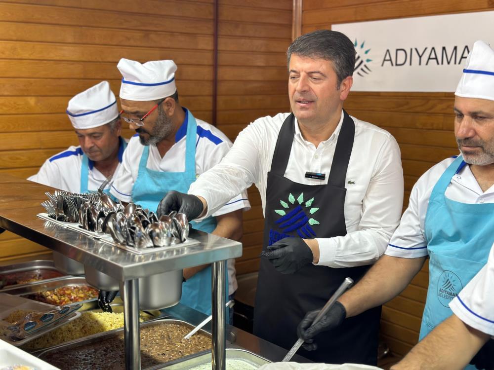 Adıyaman'da Emekli Lokantası ve Kadın Dinlenme Evi Açıldı