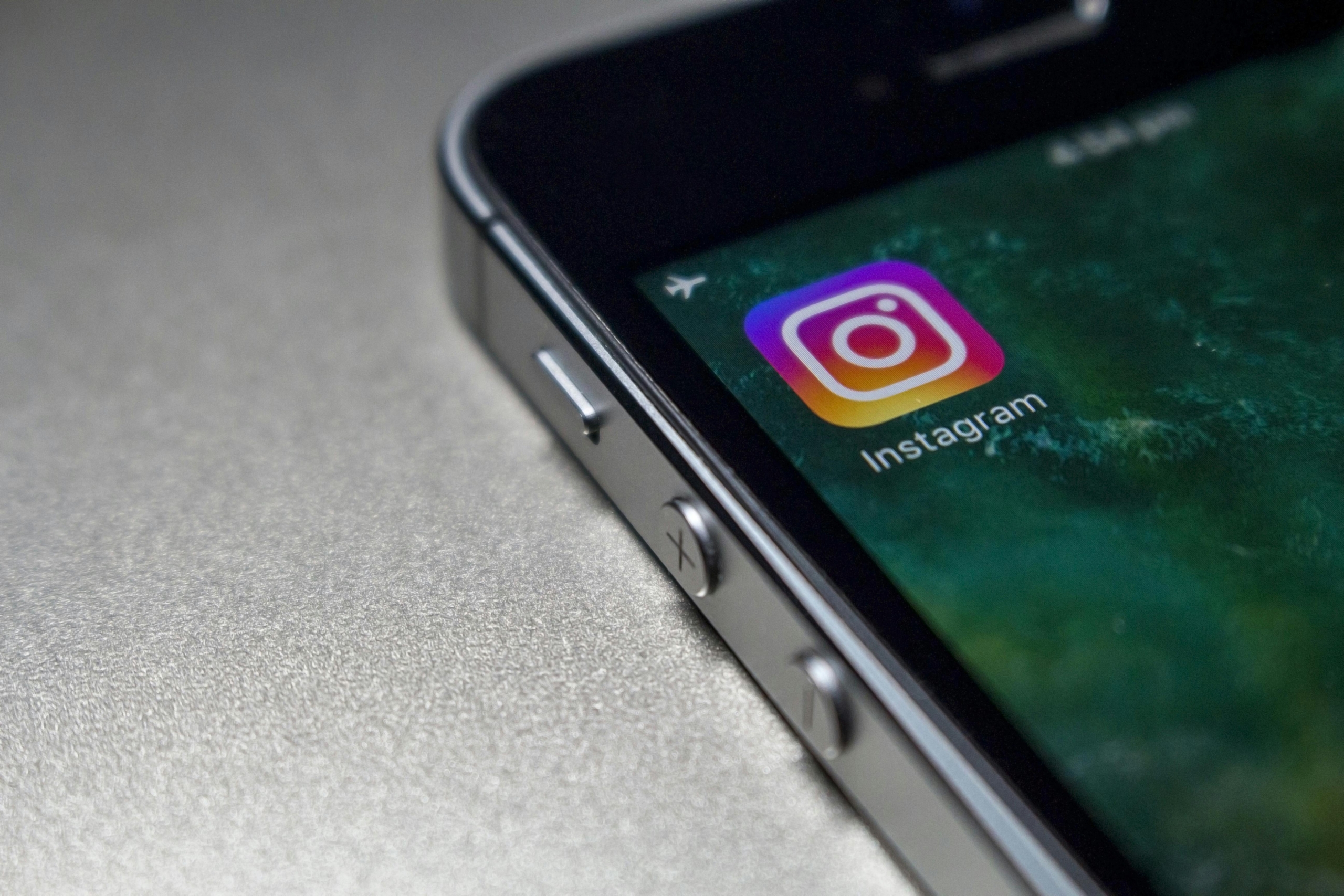 Instagram'a Erişim Engeli Kaldırıldı