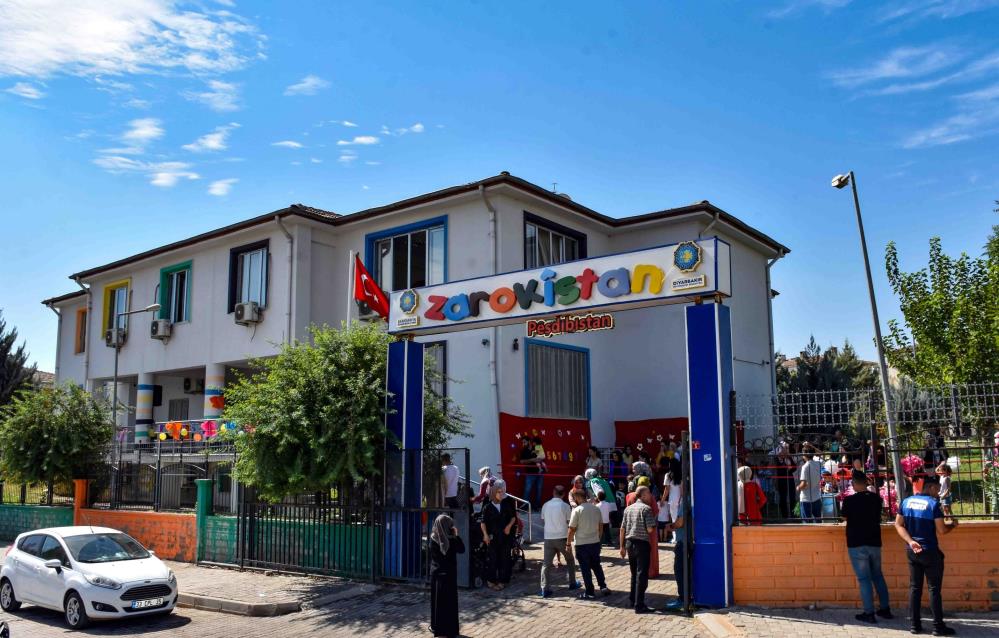 Belediyenin Çok Dilli Hizmet Veren Kreşlerinde Eğitim Başladı