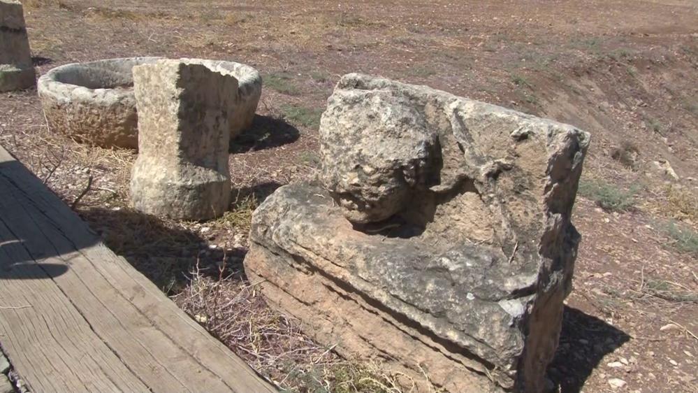 Tarihi Objeler 40 Yıl Sonra Yeniden Perre Antik Kent'te Sergilenmeye Başladı