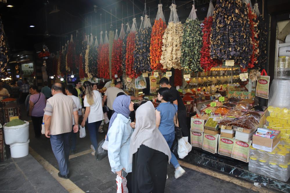 Patlıcan, Kabak ve Biber Kurutmalıkları Görsel Şölen Sunuyor