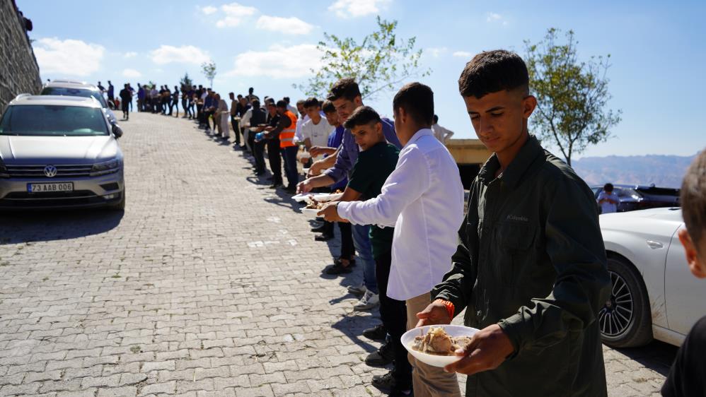 Şırnak'ta 10 Bin Kişi Yıllardır Devam Eden Gelenekte Bir Araya Geldi