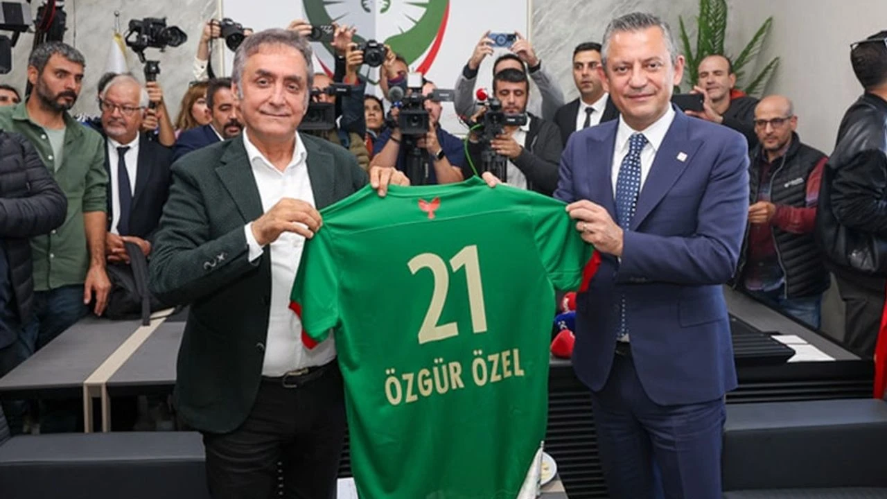 Amedspor’a Özgür Özel Aracılığıyla İmamoğu Desteği