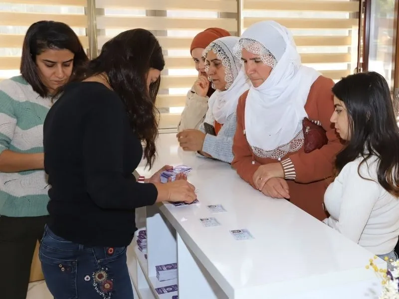 Kadınlara Ücretsiz Ulaşım Sağlayan Jınkart’ın Dağıtımı Başladı